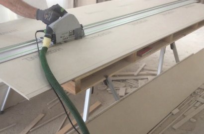 Detalle de una placa de Pladur de alta resistencia con refuerzo interno