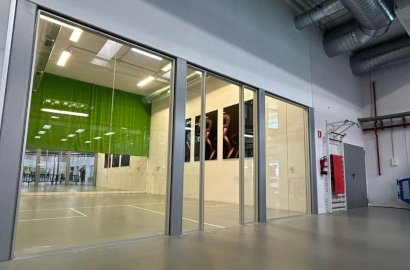 Detalle de un tabique de Pladur resistente a impactos en Girona