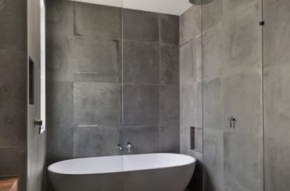 Detalle de una placa de Pladur resistente a la humedad en una estructura