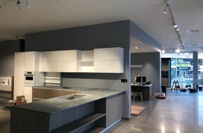 Proceso de instalación de Pladur en una cocina industrial